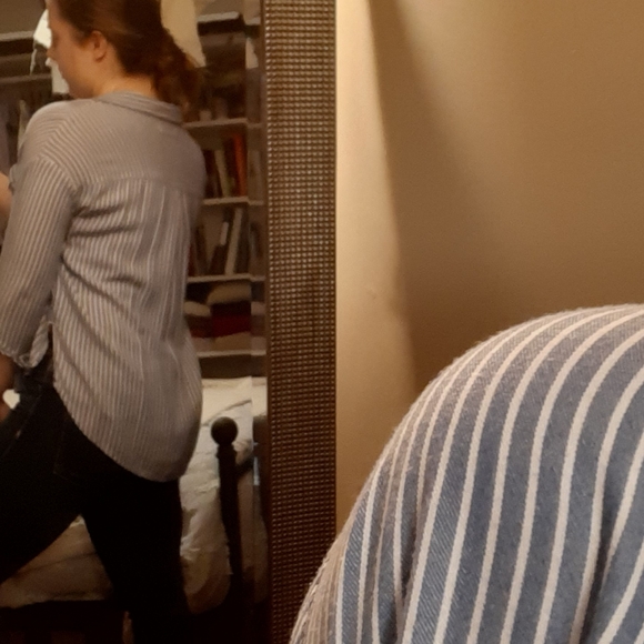 Hollister stripped button down - Picture 5 of 7